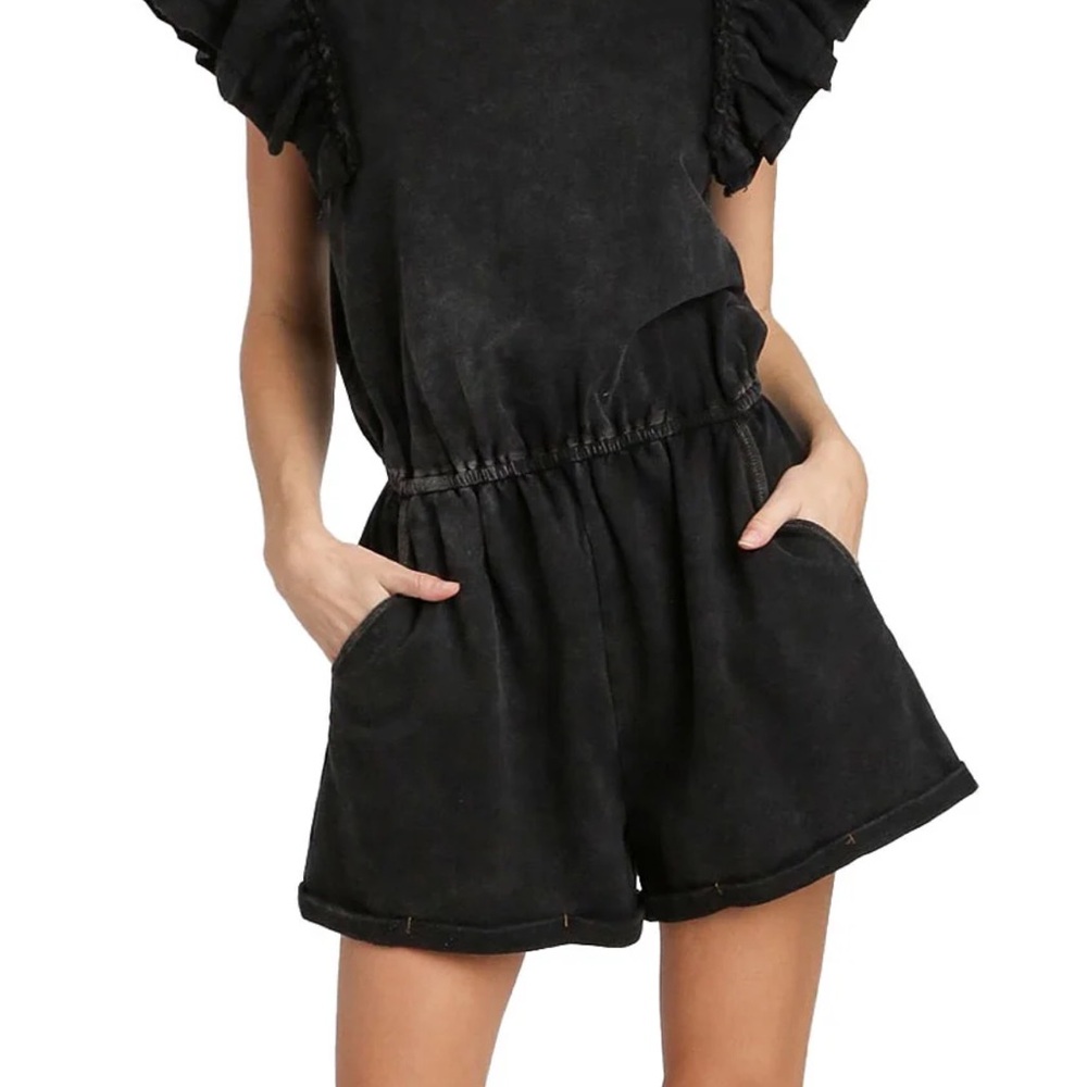Umgee charcoal Grey Ruffle Sleeve Romper